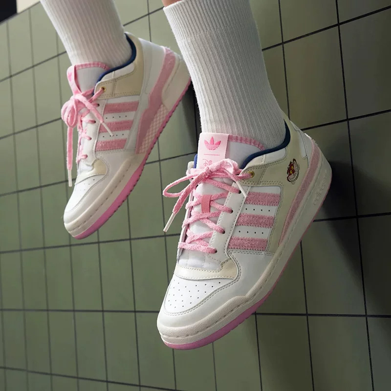 Sepatu wanita kolaborasi Adida - Outdoor Lighting Hong Kong ulasan dan harga