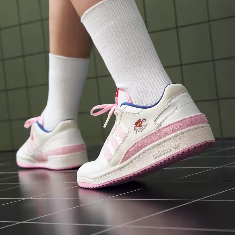 Sepatu wanita kolaborasi Adida - Outdoor Lighting Hong Kong ulasan dan harga